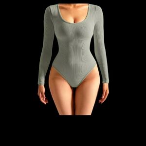 NWT Ribbed tummy control bodysuit. Dark grey. Xl